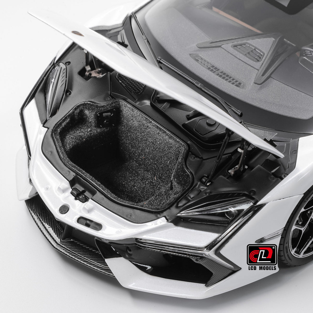 1:18 LCD Models - 2023 Lamborghini Revuelto Hybrid White LCD18026-WH