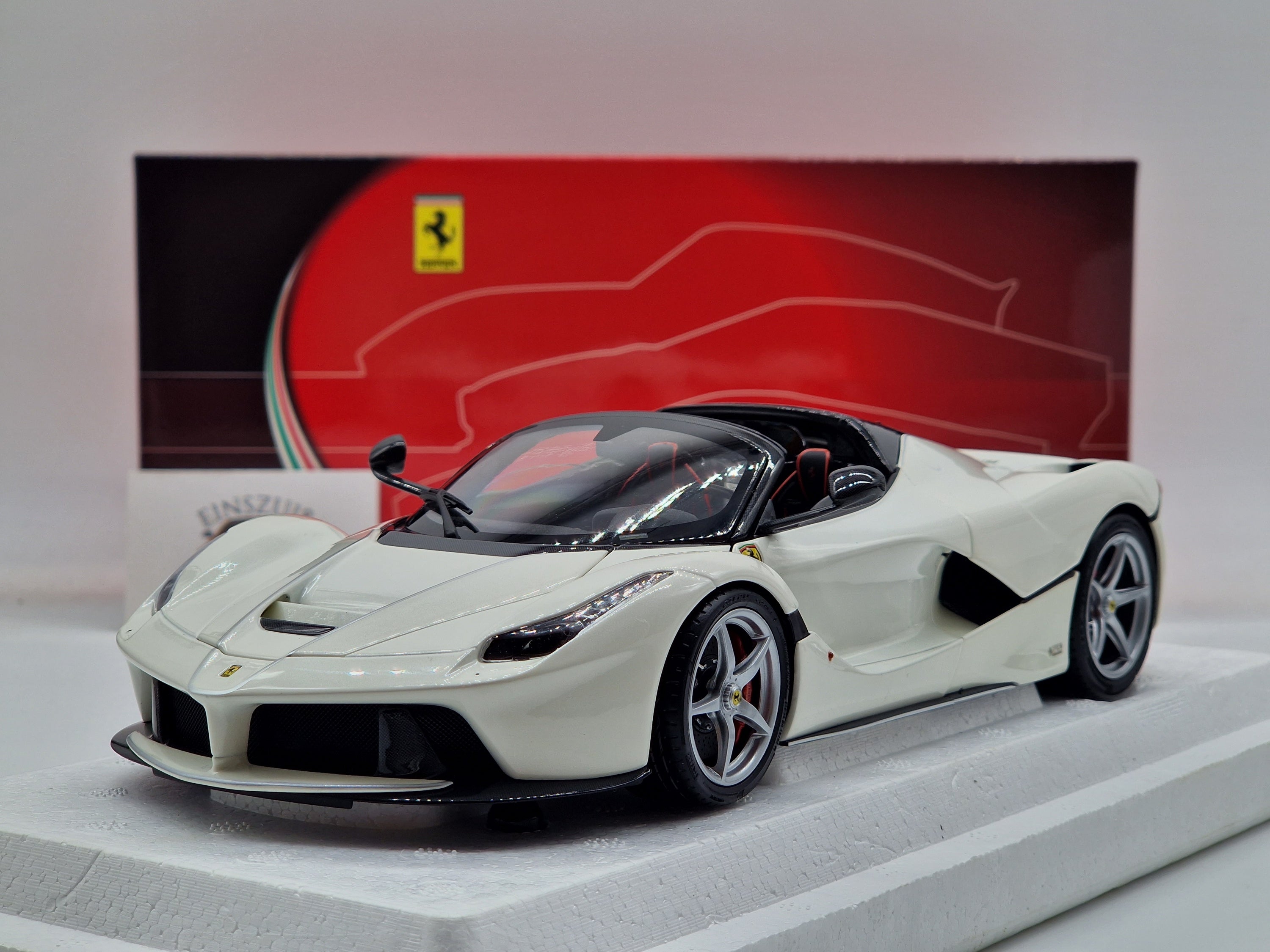 Ferrari LaFerrari Aperta Metallic Italian White