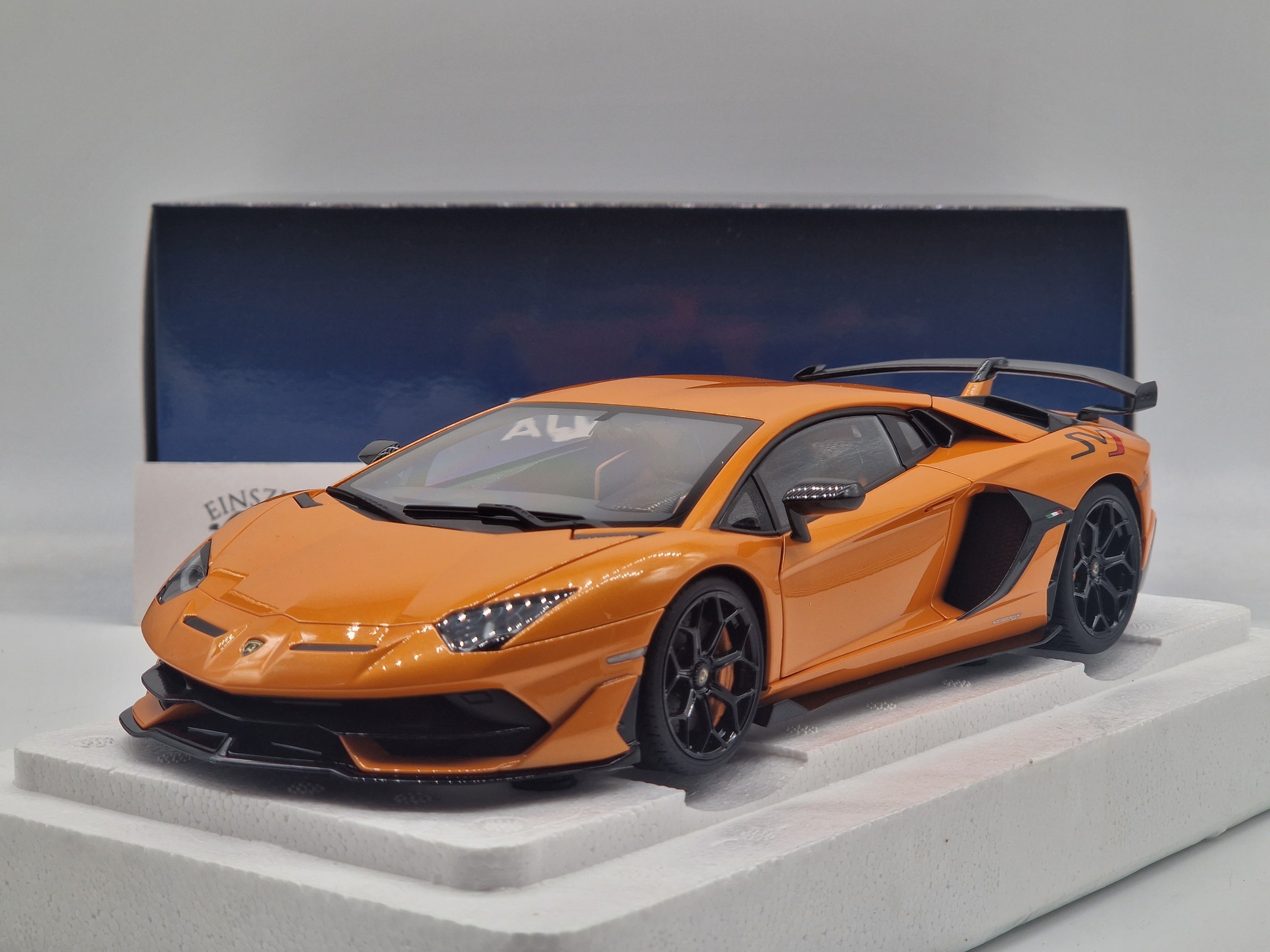 Lamborghini Aventador SVJ Arancio Atlas/Pearl Orange