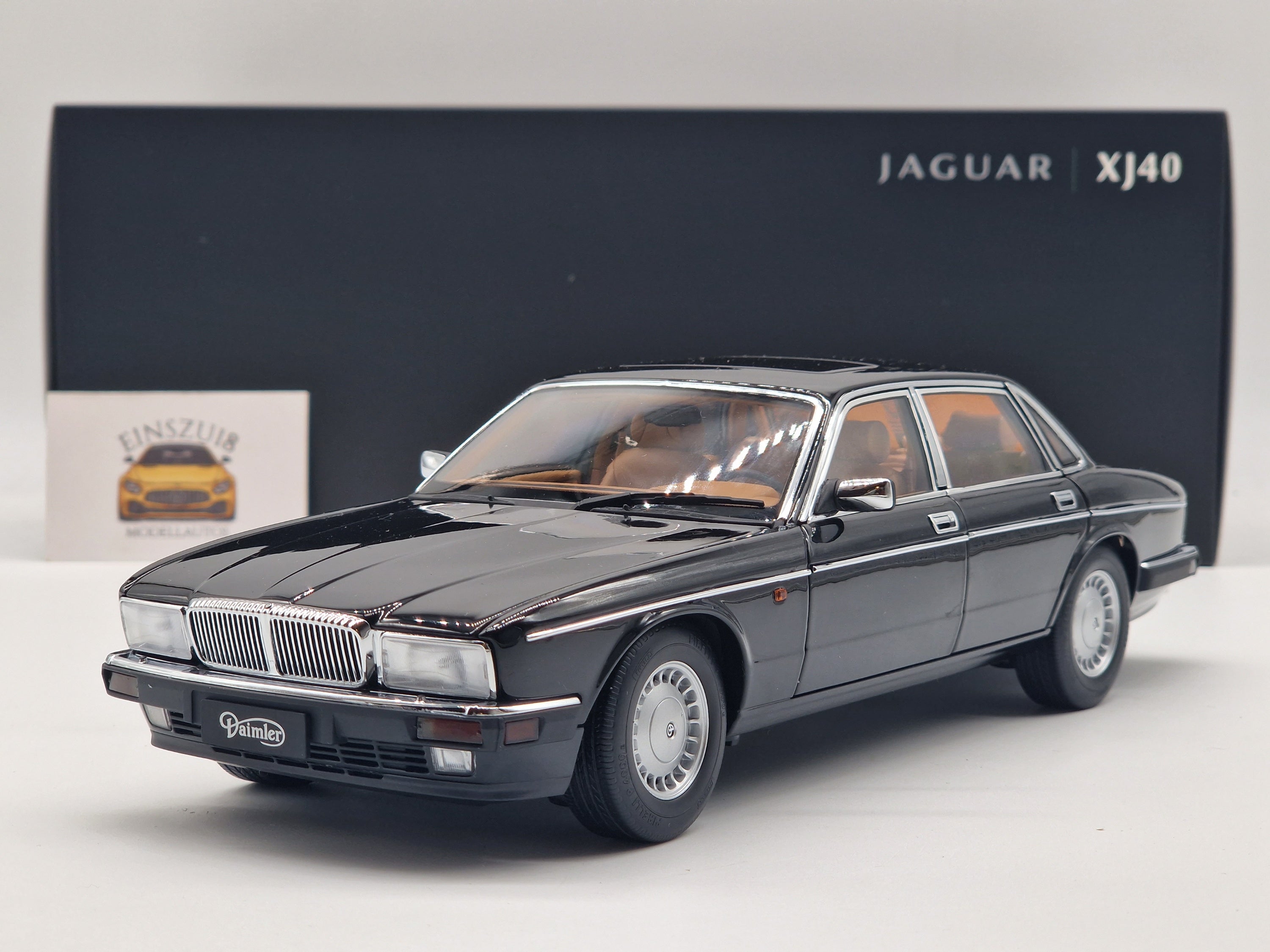 Jaguar Daimler XJ6 (XJ40) Ebony Black