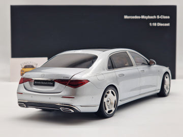 Mercedes-Benz Maybach S-Klasse S680 2021 Silver