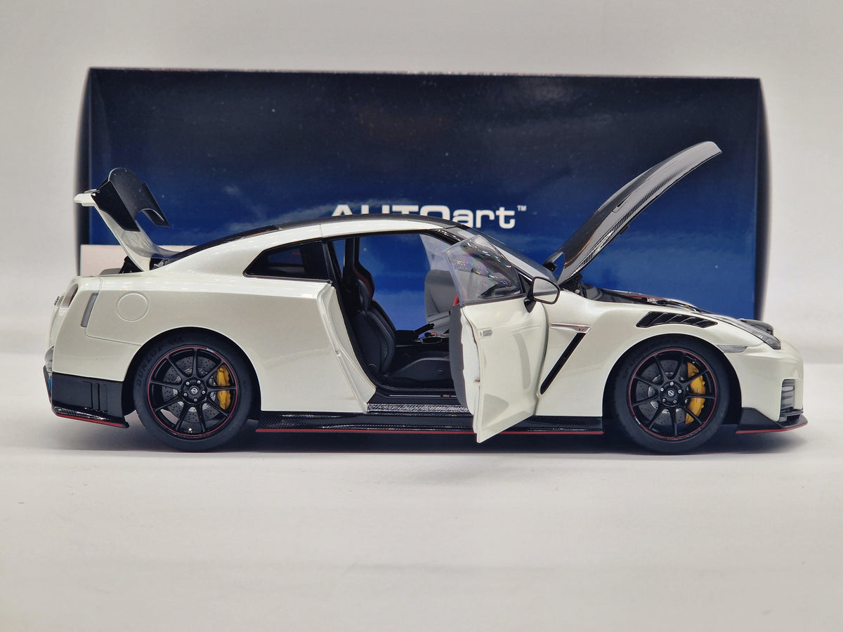 Nissan GT-R (R35) Nismo 2022 Special Edition Brilliant White Pearl