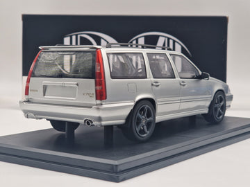 Volvo V70 R P80 Silver