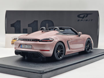 Porsche 718 Spyder Frozen Berry Metallic (Asia Exclusive)