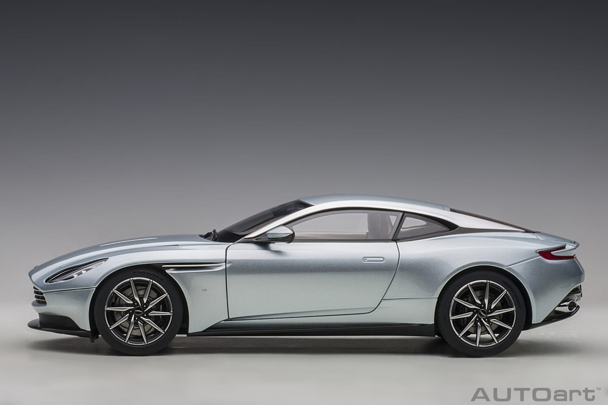 Aston Martin DB11 Skyfall Silver
