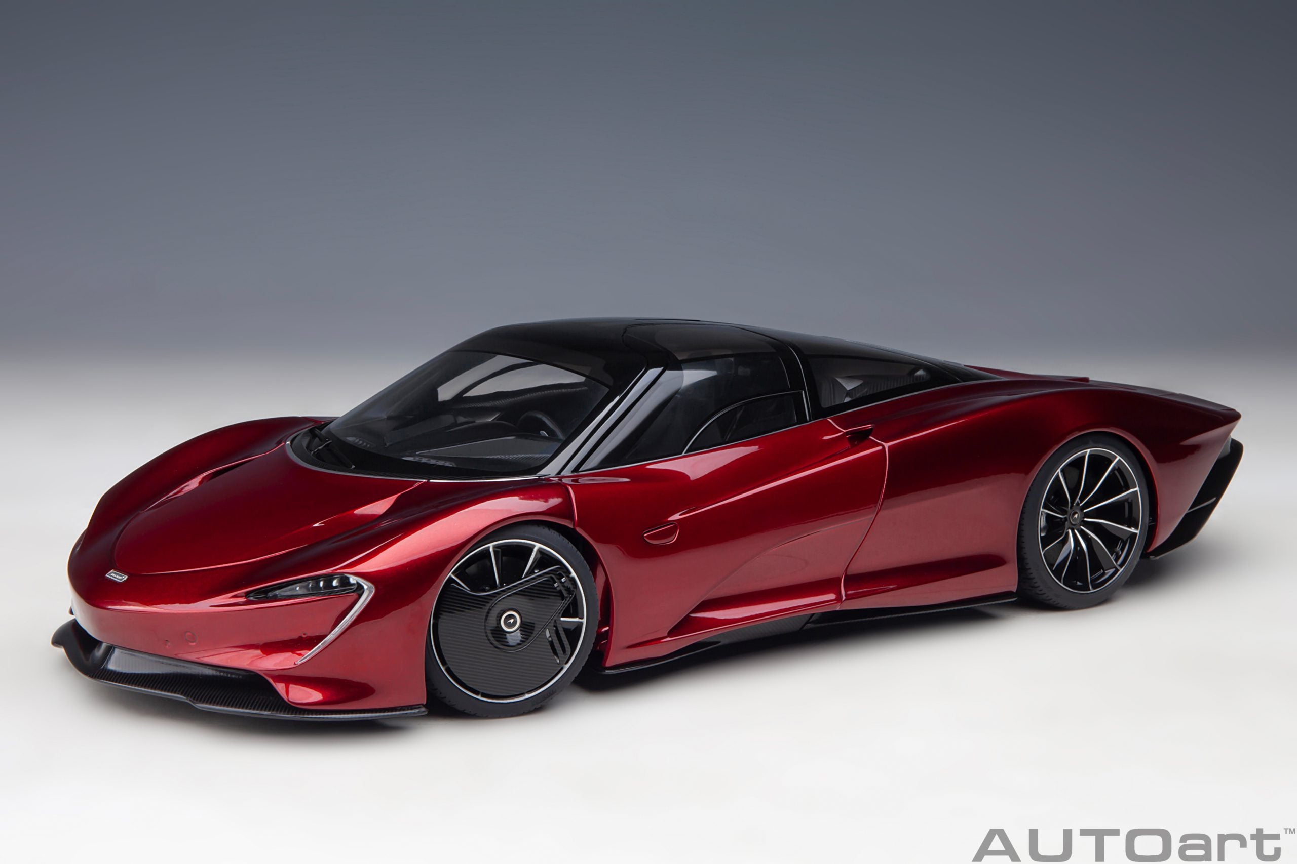 McLaren Speedtail Volcano Red