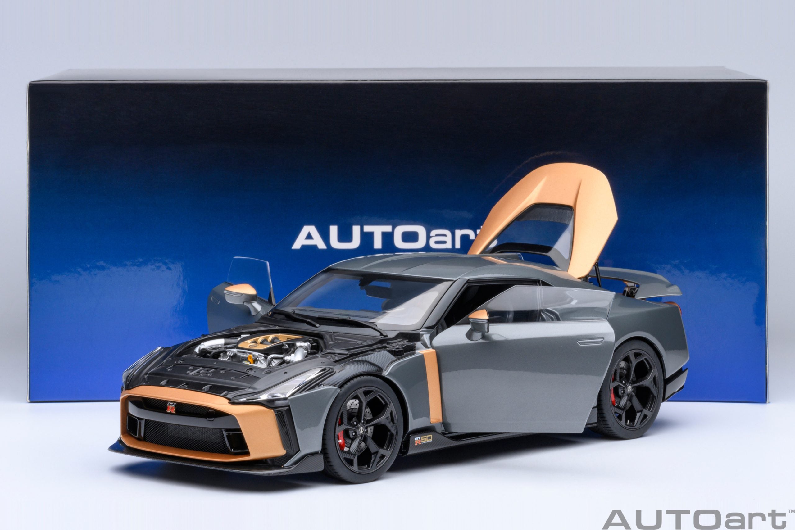 Nissan GT-R50 by Italdesign Liquid Kinetic Silver / Energetic Sigma Gold