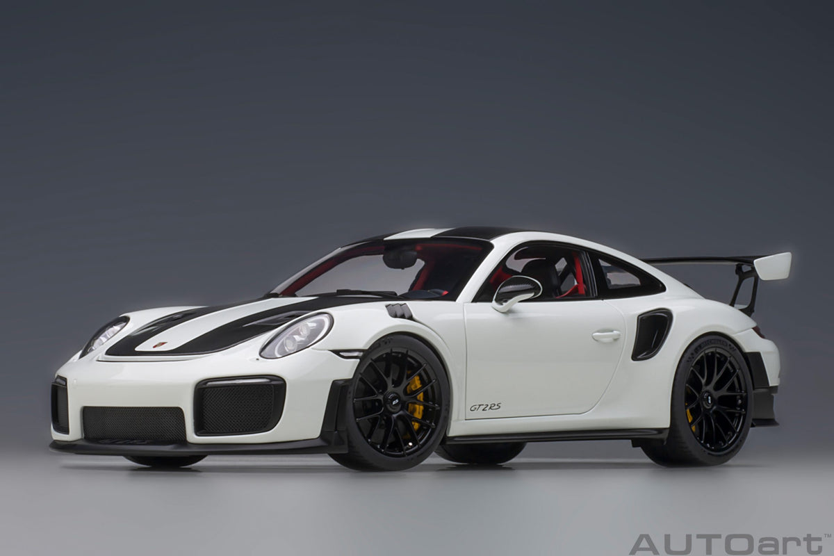 AUTOart 1:18 Porsche 911 (991.2) GT2RS 2017 Weissach Package (white