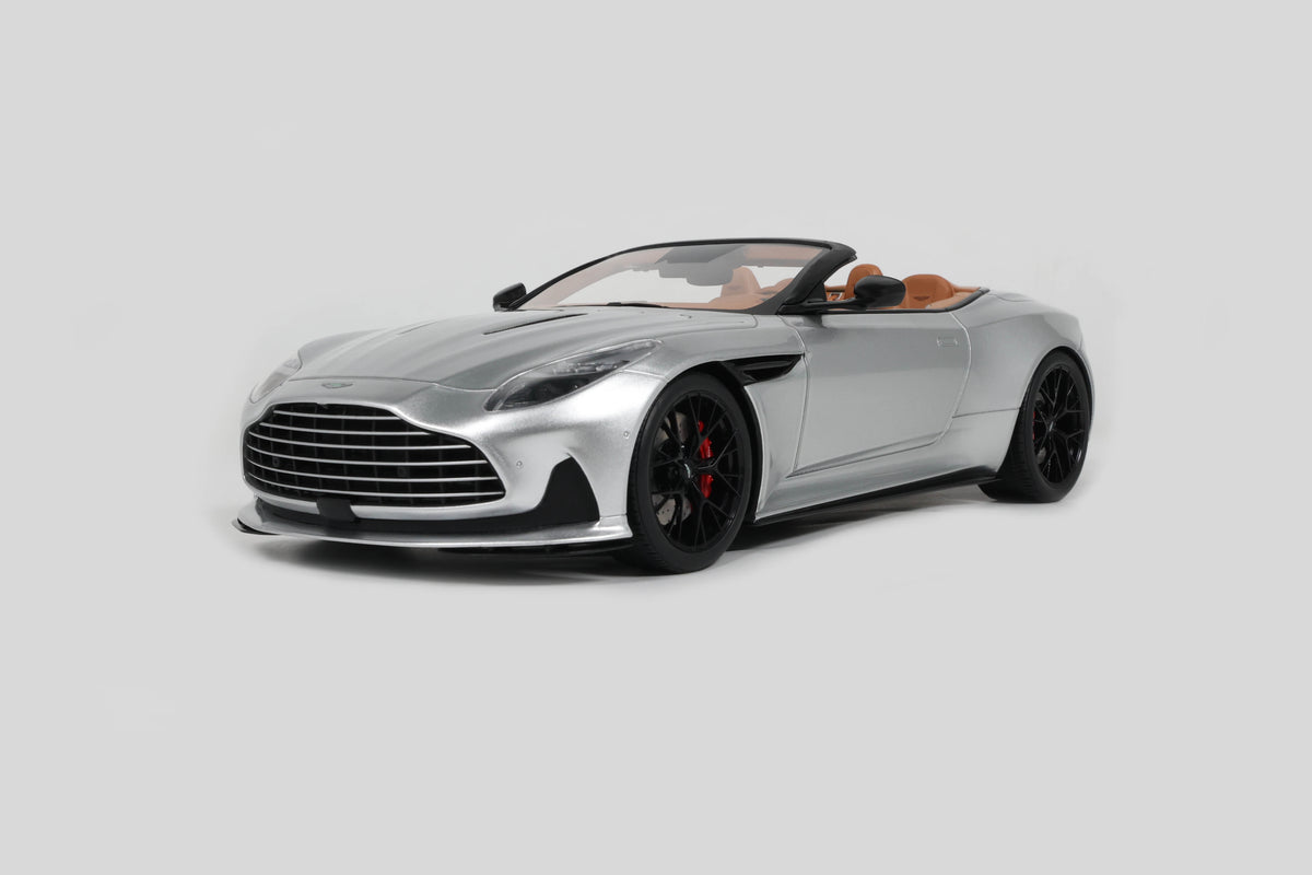 Aston Martin DB12 Volante 2023 Silver