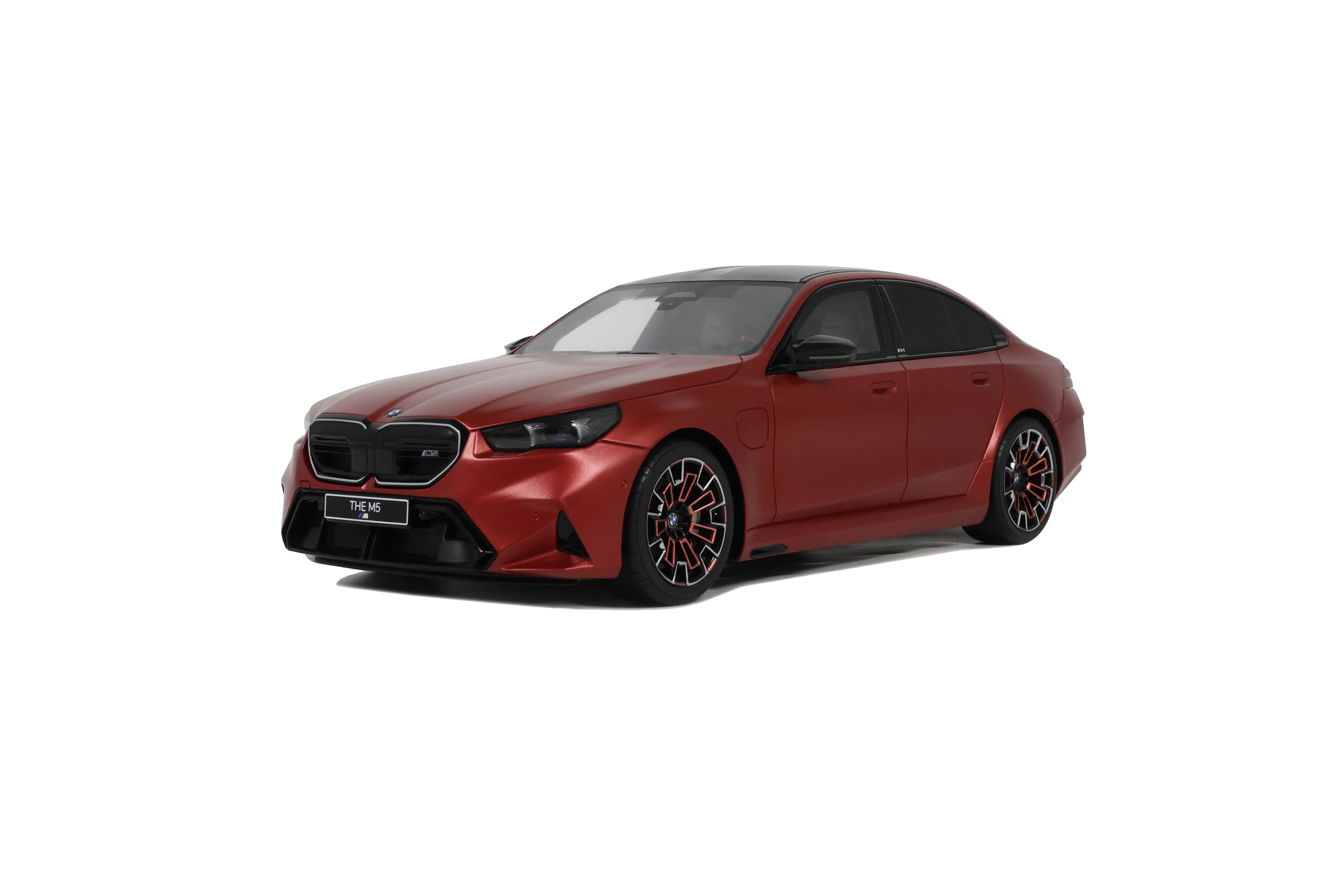 BMW M5 2025 Peable Beach Frozen Orange Metallic