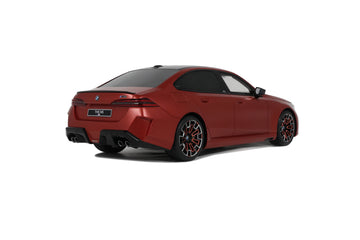 BMW M5 2025 Peable Beach Frozen Orange Metallic