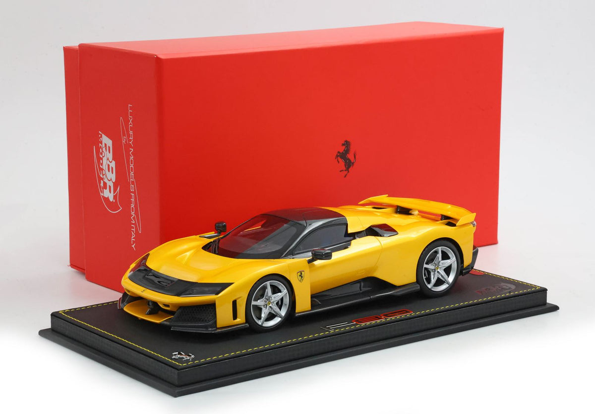 Ferrari F80 Carbon Optional Giallo TriStrato / Silver Wheels - P18253B