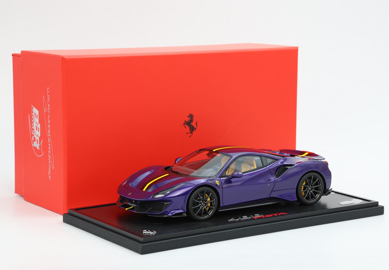 Ferrari 488 Pista Purple Al Humaid / Yellow-Black Stripe