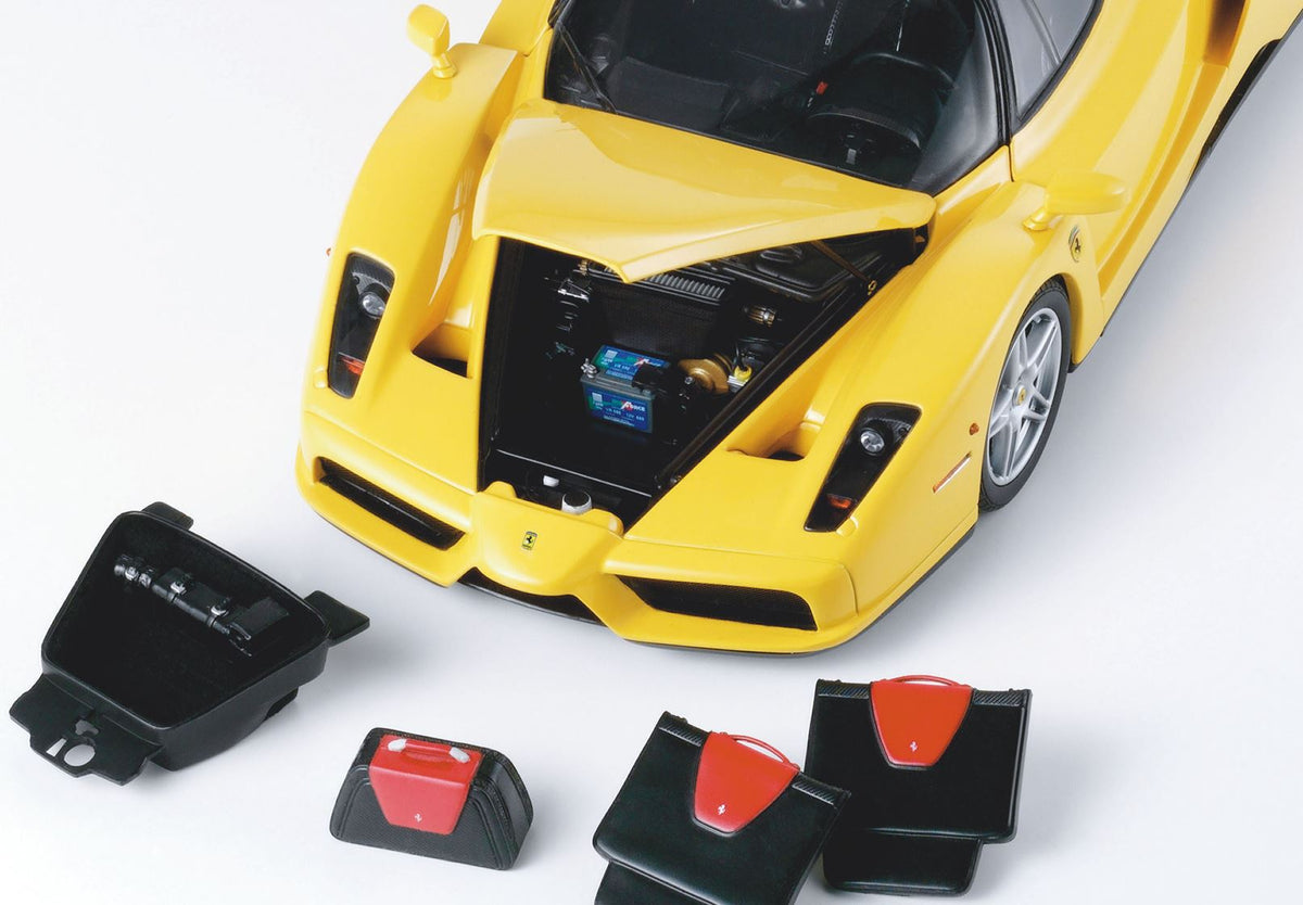Ferrari Enzo open diecast Giallo Modena - Silver wheels - polifoam pack HE182507