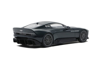 Aston Martin Victor Pentland Green 2021
