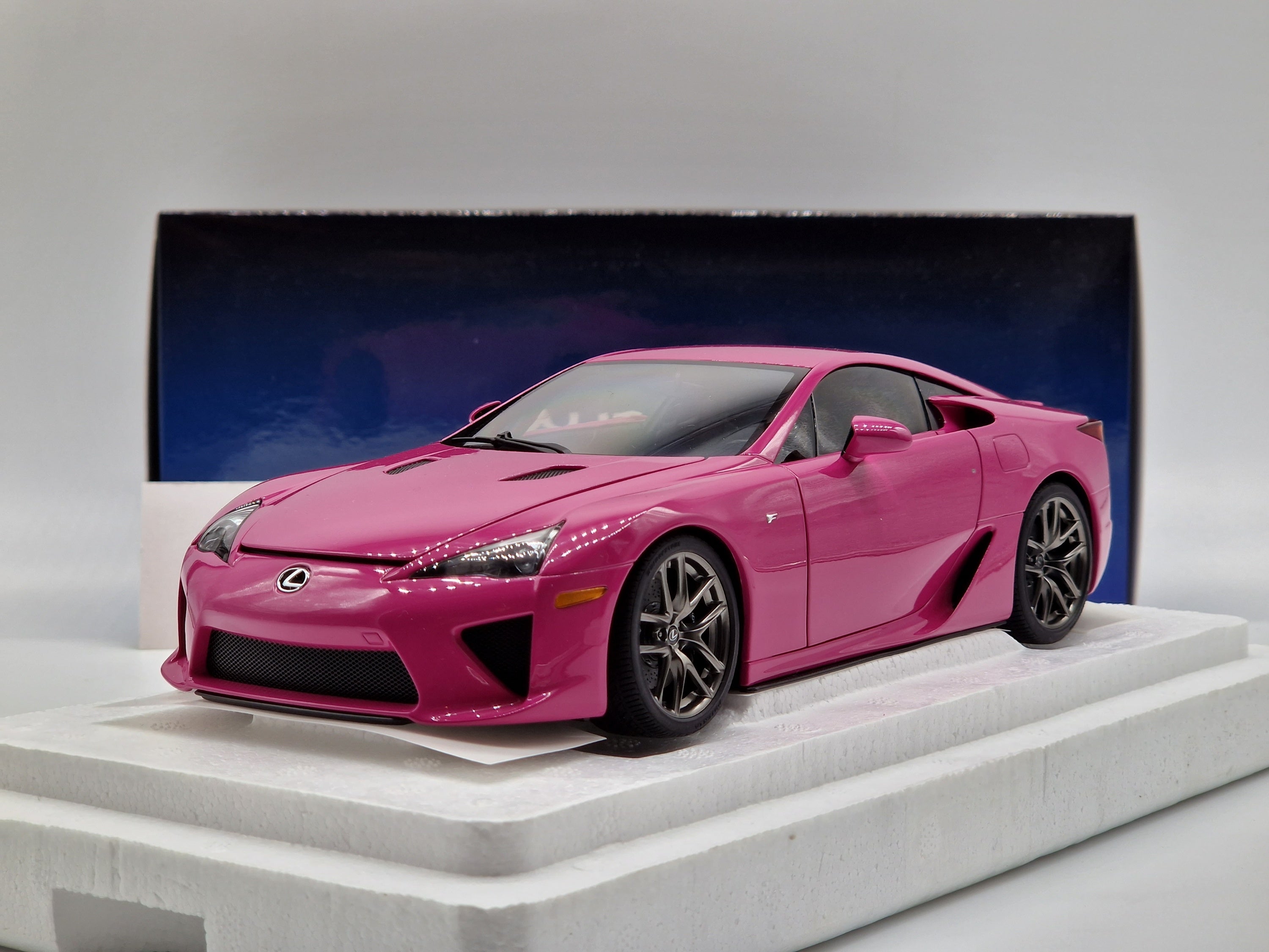 Lexus LFA 2010 Passionate Pink