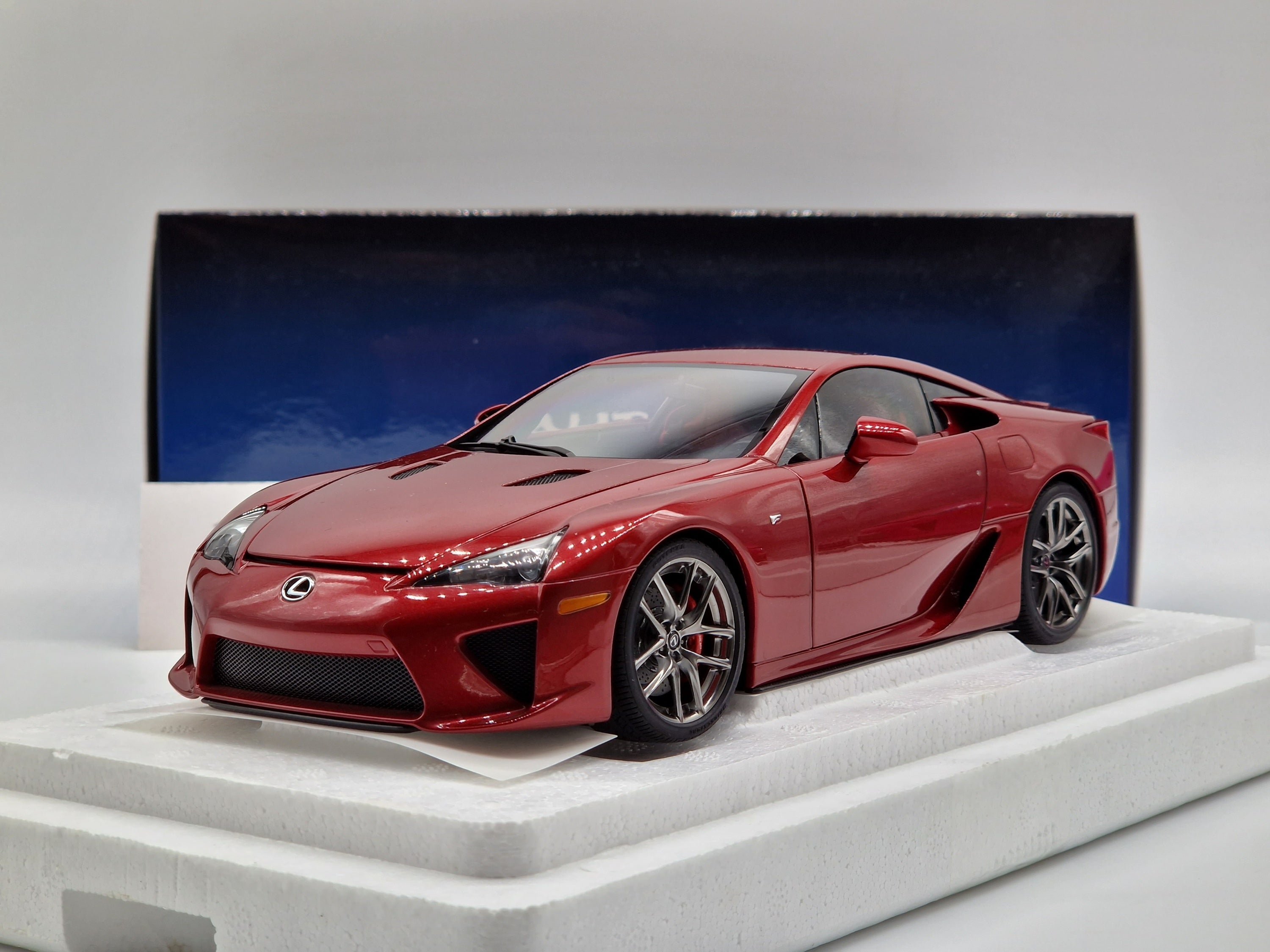 Lexus LFA 2010 Pearl Red