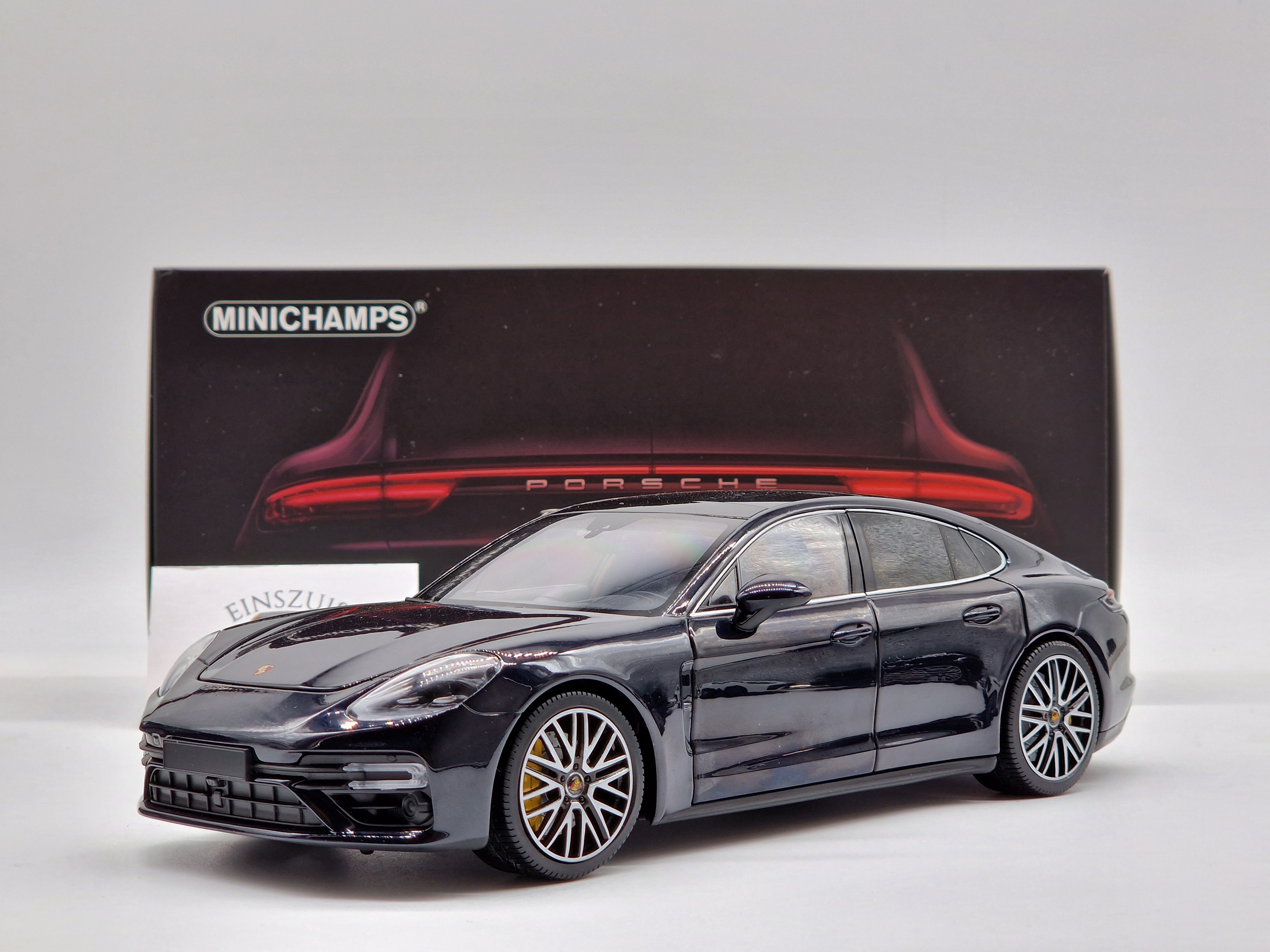 Porsche Panamera Turbo S 2020 Gentian Blue Metallic (All Open)