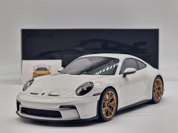 Porsche 911 (992) GT3 Touring 2022 White / Neodyme Wheels