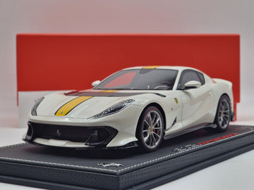 Ferrari 812 Competizione 2021 Bianco Italia Metallic