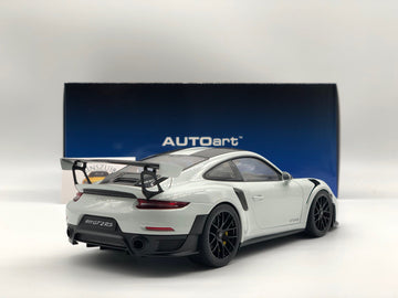 Porsche 911 (991.2) GT2 RS Weissach Package White