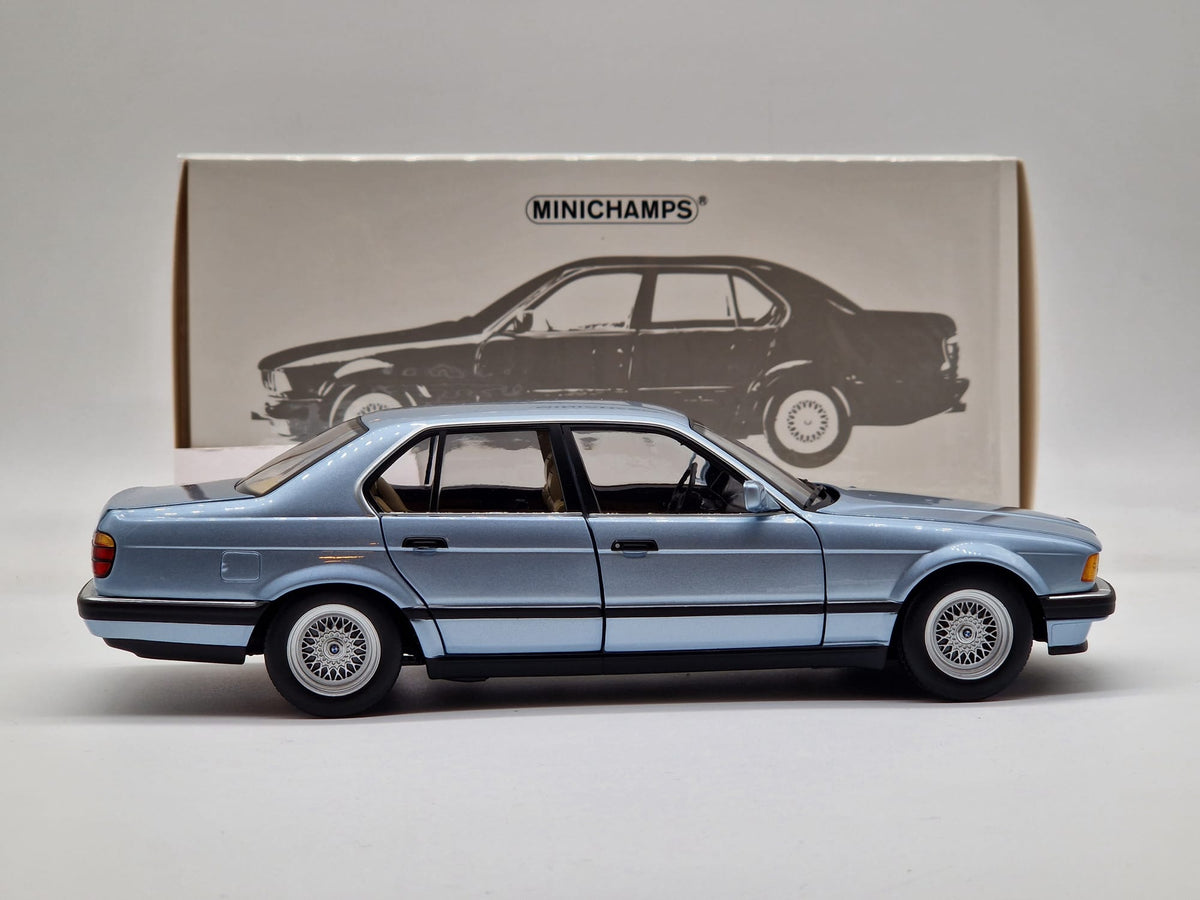 BMW 730i (E32) 1986 Light Blue Metallic
