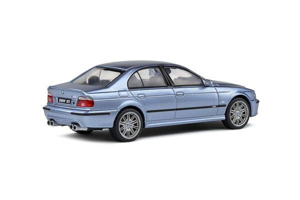 BMW M5 E39 – Silver Water blue – 2000