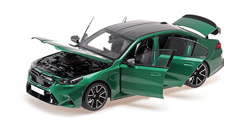 BMW M5 2024 Green Metallic (All Open)