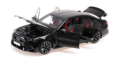 BMW M5 2024 Black Metallic (All Open) - 110023801