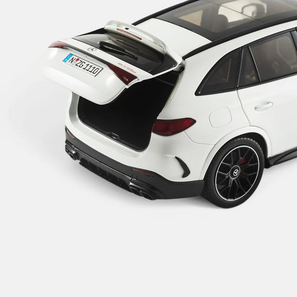 Mercedes-AMG GLC 63 Opalith White - 111000040