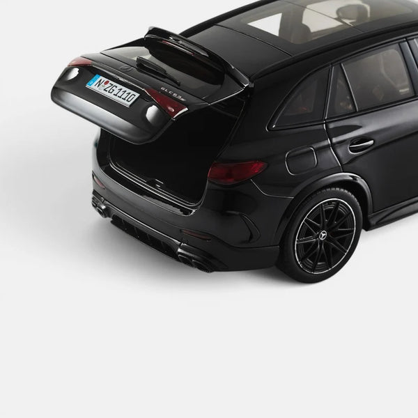 Mercedes-AMG GLC 63 Obsidian Black - 111000050