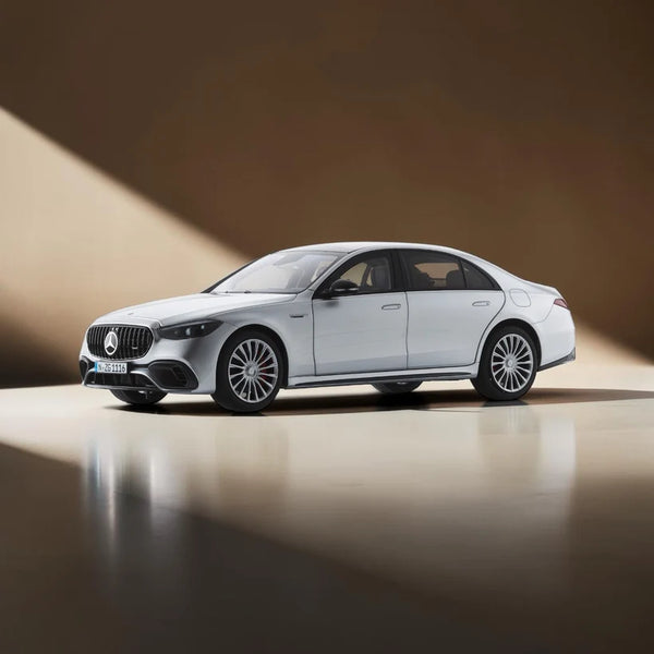 Mercedes-Benz AMG S63 E V223 Hightech Silver mit 2. Radsatz - 111600055