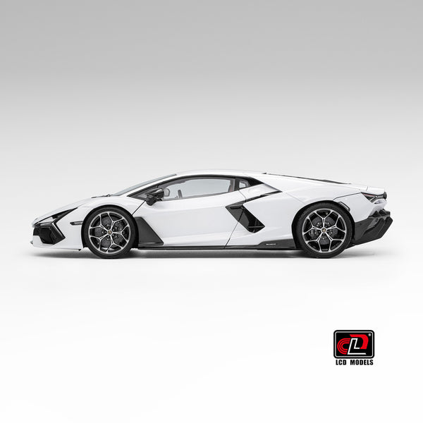 1:18 LCD Models - 2023 Lamborghini Revuelto Hybrid White LCD18026-WH