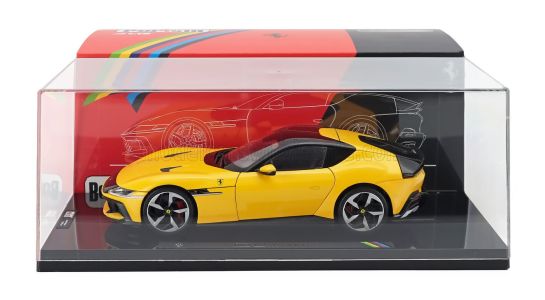 Ferrari 12Cilindri 2024 - GIALLO MODENA (yellow) mit Vitrine/ with Display Case 18FE02014-HC