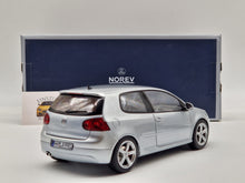 Carregar imagem no visualizador da galeria, VW Golf GTI Pirelli 2007 Silver
