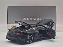Lade das Bild in den Galerie-Viewer, Audi R8 Coupé Black
