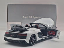 Carregar imagem no visualizador da galeria, Audi R8 Spyder White
