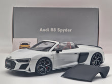 Lade das Bild in den Galerie-Viewer, Audi R8 Spyder White
