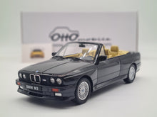 Lade das Bild in den Galerie-Viewer, BMW E30 M3 Convertible 1989 Black
