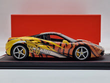 Lade das Bild in den Galerie-Viewer, Ferrari 488 GTB IPE
