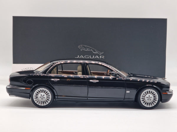 Jaguar XJ6 (X350) Ebony Black