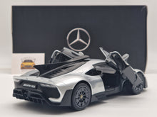 Lade das Bild in den Galerie-Viewer, Mercedes AMG ONE (C298) Silver
