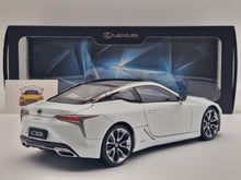 Lade das Bild in den Galerie-Viewer, Toyota Lexus LC500h Hybrid Summer Bright White (Dealer Edition)
