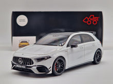Lade das Bild in den Galerie-Viewer, Mercedes AMG A45 S Polar White
