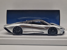 Lade das Bild in den Galerie-Viewer, McLaren Speedtail Supernova Silver
