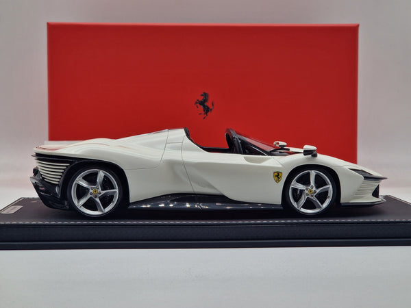 Ferrari Daytona SP3 Icona Series Matt Metallic Italian White