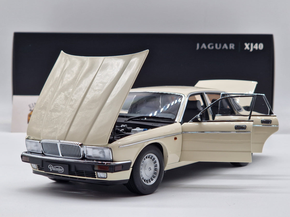 Jaguar Daimler XJ6 (XJ40) Glacier White