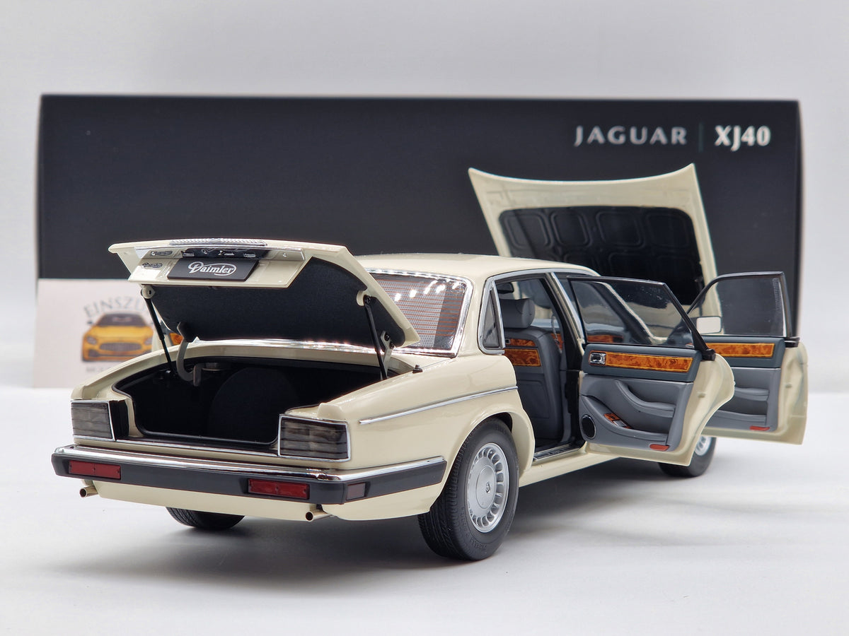 Jaguar Daimler XJ6 (XJ40) Glacier White