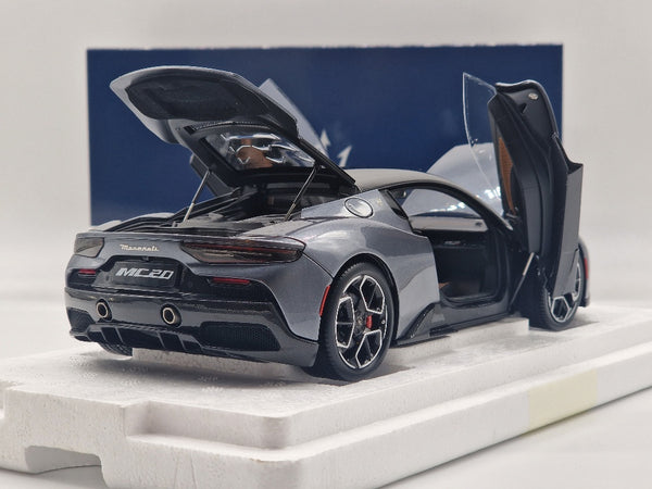 Maserati MC20 Grey Mistero