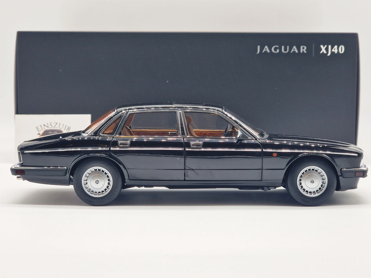 Jaguar Daimler XJ6 (XJ40) Ebony Black